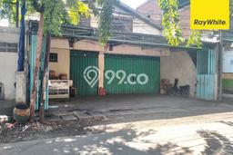 Ruko Dijual di Surabaya LT 220m2 & LB 170m2 Lokasi Terbaik! Ruko Dijual di Surabaya LT 220m2 & LB 170m2 Lokasi Terbaik!