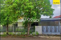 Rumah Elit Modern Tanpa Renovasi di Manyar Surabaya Rumah Elit Modern Tanpa Renovasi di Manyar Surabaya