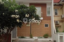 Rumah Modern 2 KT LT 112m2 di Pakuwon City Rumah Modern 2 KT LT 112m2 di Pakuwon City