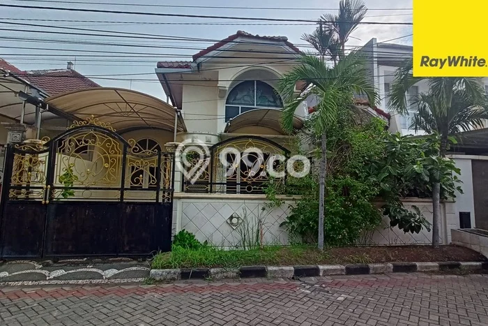 Rumah Modern 4 KT di Mulyosari Surabaya Rumah Modern 4 KT di Mulyosari Surabaya