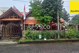 Hunian Super Mewah dengan Akses Paling Strategis di Medokan Ayu, Surabaya Hunian Super Mewah dengan Akses Paling Strategis di Medokan Ayu, Surabaya