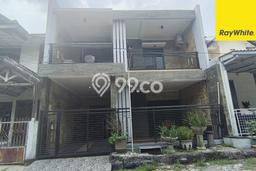 For Sale Rumah 3 Kamar Lokasi Ideal Nyaman dan Strategis di Rungkut For Sale Rumah 3 Kamar Lokasi Ideal Nyaman dan Strategis di Rungkut