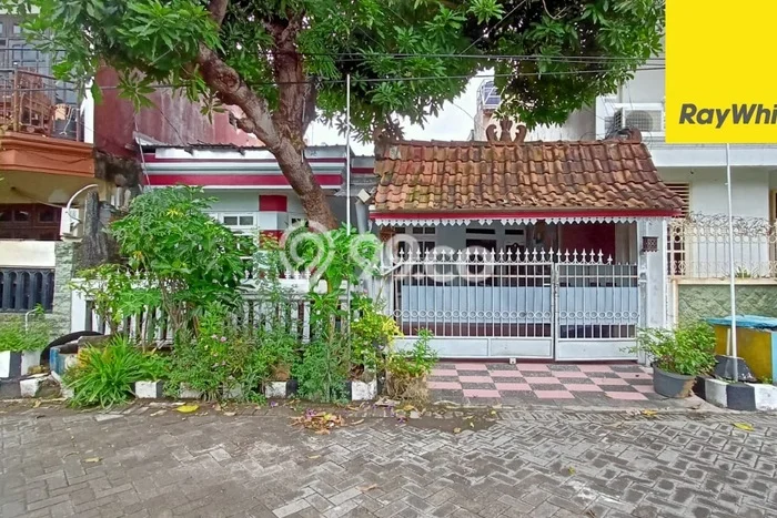 Rumah sewa siap pakai 4 Kamar Tidur di Kalisari, Surabaya Rumah sewa siap pakai 4 Kamar Tidur di Kalisari, Surabaya