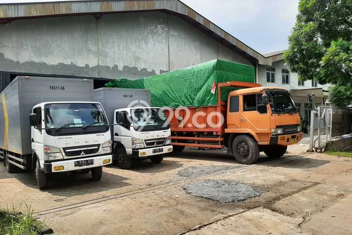 Disewakan Gudang di Kawasan Ramai Sentul Luas 2775m2 Disewakan Gudang di Kawasan Ramai Sentul Luas 2775m2
