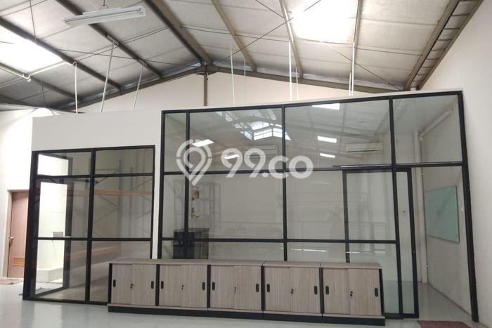 Disewakan Gudang di Kawasan Ramai Kranji Luas 320m2 Disewakan Gudang di Kawasan Ramai Kranji Luas 320m2