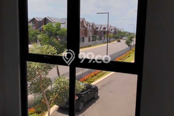 Rumah sewa siap pakai 4 KT di Summarecon Crown Gading, Bekasi Rumah sewa siap pakai 4 KT di Summarecon Crown Gading, Bekasi