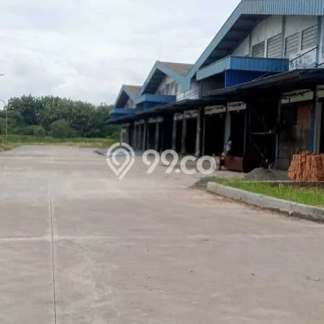 Disewakan Gudang di Kawasan Ramai Narogong Luas 5904m2 Disewakan Gudang di Kawasan Ramai Narogong Luas 5904m2