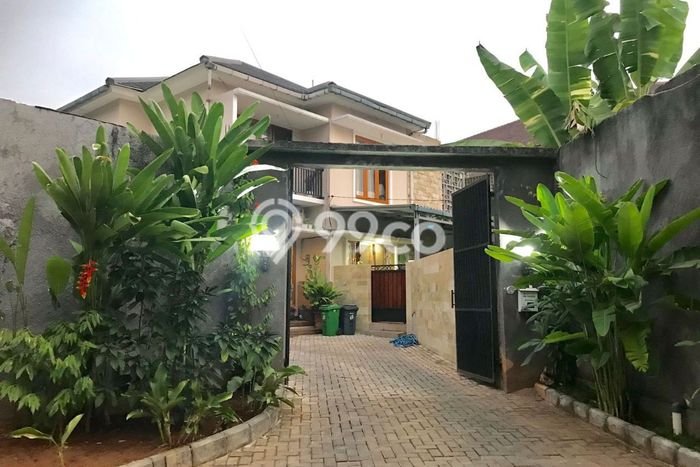 Dijual Rumah Mewah Elegan Dengan View Cantik di Lebak Bulus, Jakarta Selatan Dijual Rumah Mewah Elegan Dengan View Cantik di Lebak Bulus, Jakarta Selatan