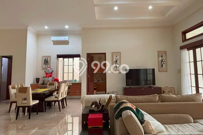 Rumah Elit LB 340m2 Siap Pakai Desain Elegan di Cikini, Jakarta Pusat Rumah Elit LB 340m2 Siap Pakai Desain Elegan di Cikini, Jakarta Pusat