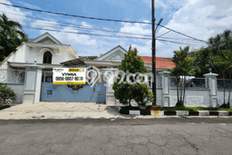 Hot Offer Hunian Premium Ideal dan Luas di Wonocolo, Surabaya Hot Offer Hunian Premium Ideal dan Luas di Wonocolo, Surabaya
