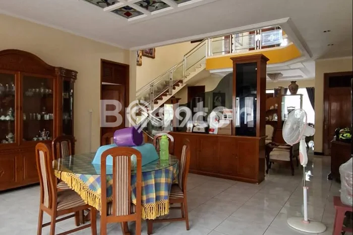Hunian Mewah Dijual LT 450m2 di Sukolilo, Surabaya Hunian Mewah Dijual LT 450m2 di Sukolilo, Surabaya