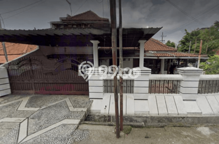 Dijual Rumah Premium dengan Fasilitas Sekitar Komplit di Wonokromo, Surabaya Dijual Rumah Premium dengan Fasilitas Sekitar Komplit di Wonokromo, Surabaya