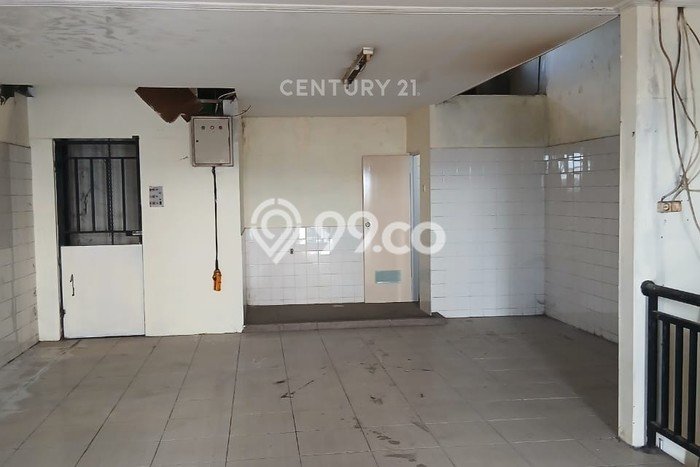 Ruko Dijual di Serang LT 182m2 & LB 250m2 Lokasi Terbaik! Ruko Dijual di Serang LT 182m2 & LB 250m2 Lokasi Terbaik!