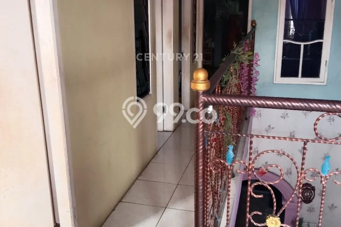 Dijual Rumah 4 Kamar Lokasi Ideal Bagus dan Strategis di Jombang Dijual Rumah 4 Kamar Lokasi Ideal Bagus dan Strategis di Jombang
