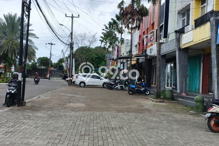 Area Ramai! Ruko Dijual di Taktakan untuk Bisnis Luas Bangunan 114m2 Area Ramai! Ruko Dijual di Taktakan untuk Bisnis Luas Bangunan 114m2