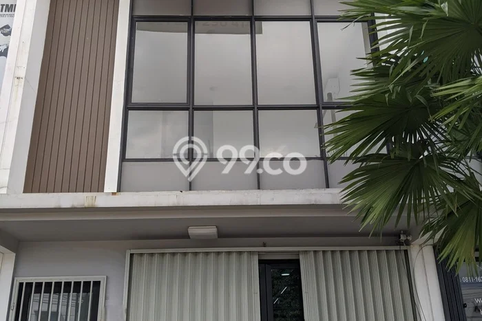 Ruko disewakan di Karawaci Tangerang dengan luas bangunan 200m2 Ruko disewakan di Karawaci Tangerang dengan luas bangunan 200m2