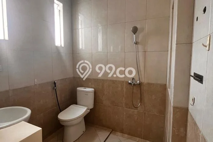 Rumah Kontrakan Tangerang LT 180m2 LB 151m2 Area Alam Sutera Rumah Kontrakan Tangerang LT 180m2 LB 151m2 Area Alam Sutera