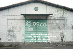 Disewakan Gudang di Kawasan Ramai Margomulyo Luas 720m2 Disewakan Gudang di Kawasan Ramai Margomulyo Luas 720m2