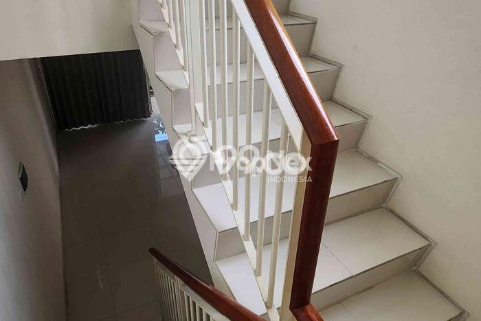Rumah Luas Asri 2 KT Siap Huni di Buntaran Surabaya Rumah Luas Asri 2 KT Siap Huni di Buntaran Surabaya