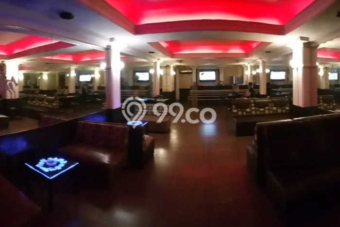 Ruko Dijual di Prime Area Bandung Luas 325m2 Ruko Dijual di Prime Area Bandung Luas 325m2