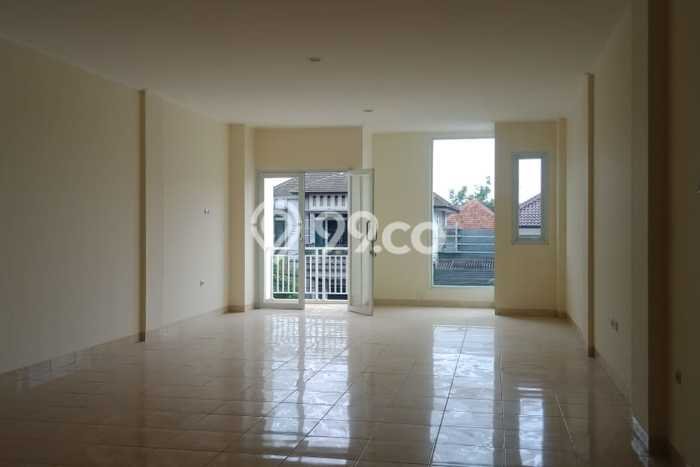 Ruko Bagus LT 97m2 LB 300m2 Dijual di Lengkong Bandung Ruko Bagus LT 97m2 LB 300m2 Dijual di Lengkong Bandung