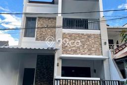 Rumah Luas Asri 4 KT Siap Pakai di Alam Sutera Tangerang Rumah Luas Asri 4 KT Siap Pakai di Alam Sutera Tangerang