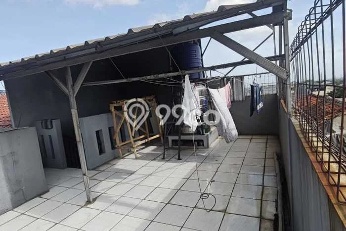 Unit Kost Dijual di Tegallega dengan 10 Kamar Area Ramai Unit Kost Dijual di Tegallega dengan 10 Kamar Area Ramai