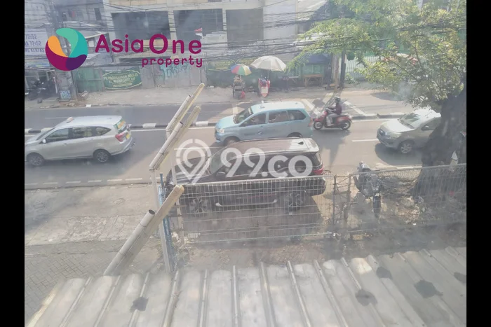 Ruko Disewakan di Area Ramai Kebayoran Lama, Jakarta Selatan Ruko Disewakan di Area Ramai Kebayoran Lama, Jakarta Selatan