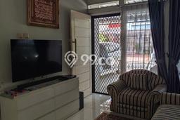 Jual Rumah Bagus Siap Huni LB 130m2 di Cakung, Jakarta Timur Jual Rumah Bagus Siap Huni LB 130m2 di Cakung, Jakarta Timur