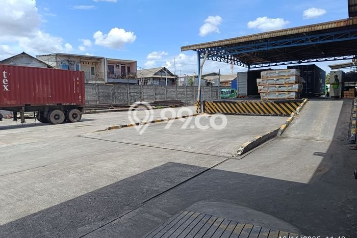 Gudang Komersial Disewakan di Cakung Jakarta Timur Luas 2880m2 Gudang Komersial Disewakan di Cakung Jakarta Timur Luas 2880m2