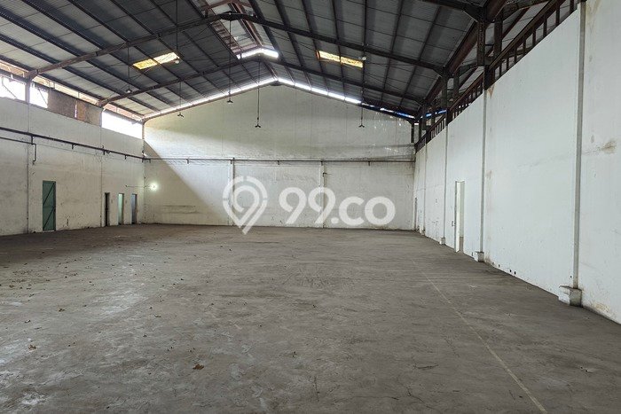 Gudang untuk Disewa di Pusat Tangerang Luas Bangunan 1400m2 Gudang untuk Disewa di Pusat Tangerang Luas Bangunan 1400m2