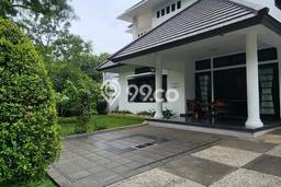 For Sale! Luxury House LT 600m2 Desain Elegan di Riau For Sale! Luxury House LT 600m2 Desain Elegan di Riau