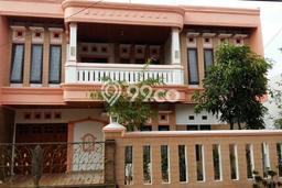 Rumah Elit Modern Tanpa Renovasi di Buah Batu Bandung Rumah Elit Modern Tanpa Renovasi di Buah Batu Bandung