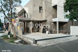Rumah Elit LB 200m2 Siap Huni Desain Elegan di Turangga, Bandung Rumah Elit LB 200m2 Siap Huni Desain Elegan di Turangga, Bandung