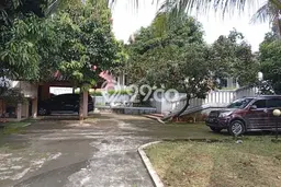 Rumah Elit LB 350m2 Siap Pakai Desain Elegan di Jatikramat, Bekasi Rumah Elit LB 350m2 Siap Pakai Desain Elegan di Jatikramat, Bekasi