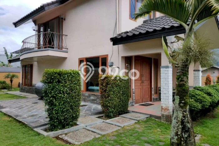 HARGA MENARIK! Vila di Lembang, Luas 1050m2m², Area Strategis dengan jalan bagus HARGA MENARIK! Vila di Lembang, Luas 1050m2m², Area Strategis dengan jalan bagus