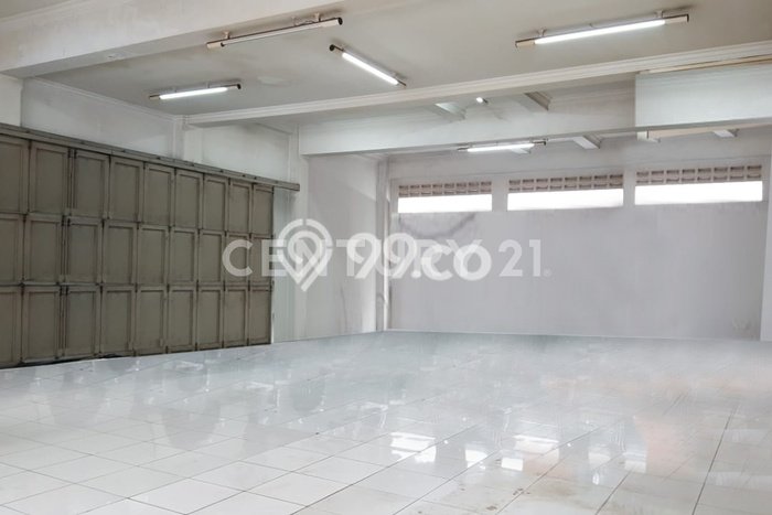 FOR RENT! Ruko di Buah Batu Cocok untuk Bisnis 500m2 FOR RENT! Ruko di Buah Batu Cocok untuk Bisnis 500m2