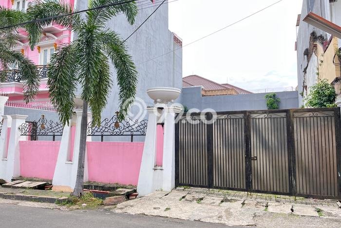 Untuk Dijual Tanah di Tebet Jakarta Selatan Luas 298m2 SHM Untuk Dijual Tanah di Tebet Jakarta Selatan Luas 298m2 SHM