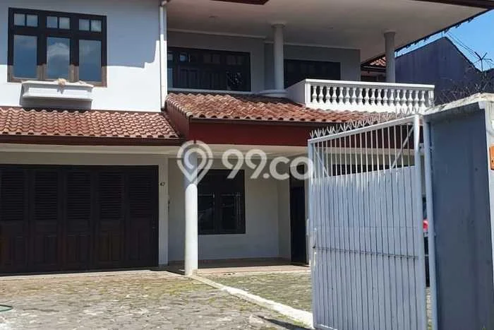 Disewakan! Rumah 4 Kamar Tidur &
4 Kamar Mandi di Jeruk Purut, Jakarta Selatan Disewakan! Rumah 4 Kamar Tidur &
4 Kamar Mandi di Jeruk Purut, Jakarta Selatan