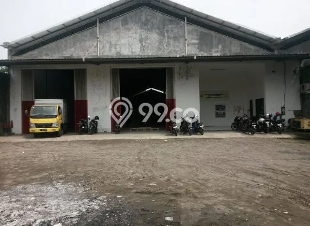 Unit Gudang disewakan di Gampengrejo Kediri dengan LT 3057m2 / LB 2250m2 Unit Gudang disewakan di Gampengrejo Kediri dengan LT 3057m2 / LB 2250m2