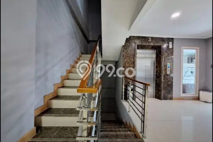 Area Ramai! Kantor Dijual di Kemayoran untuk Bisnis Luas Bangunan 1152m2 Area Ramai! Kantor Dijual di Kemayoran untuk Bisnis Luas Bangunan 1152m2