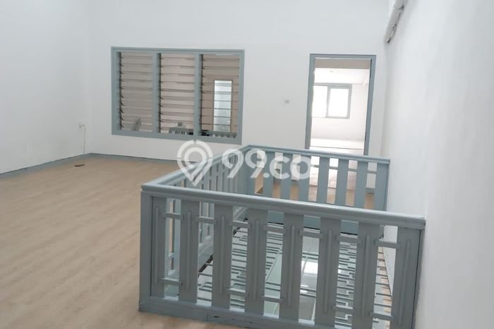 Unit Ruko Dijual di Jakarta Barat LT 168m2 & LB 168m2 Unit Ruko Dijual di Jakarta Barat LT 168m2 & LB 168m2