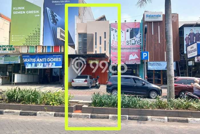 Ruko untuk Disewa di Pusat Gresik Luas Bangunan 96m2 Ruko untuk Disewa di Pusat Gresik Luas Bangunan 96m2