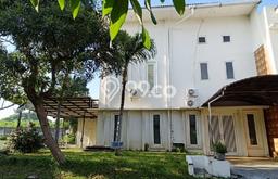 Hunian Mewah Dijual LT 225m2 di Mulyorejo, Surabaya Hunian Mewah Dijual LT 225m2 di Mulyorejo, Surabaya