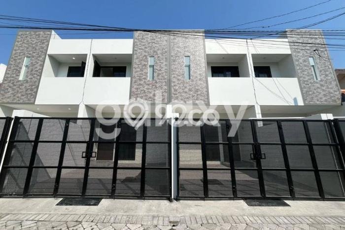 Rumah Modern Minimalis 3 KT Siap Huni di Mulyorejo Rumah Modern Minimalis 3 KT Siap Huni di Mulyorejo