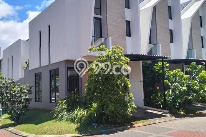 Rumah Luas Asri 2 KT Siap Huni di BSD City Tangerang Rumah Luas Asri 2 KT Siap Huni di BSD City Tangerang
