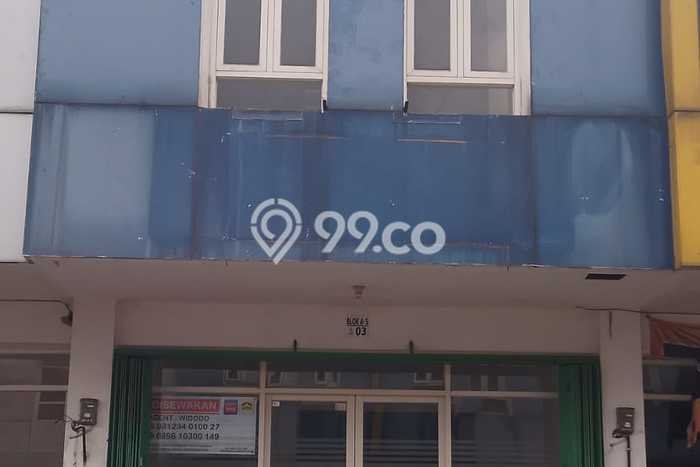 Disewakan Ruko komersial di Kebomas luas bangunan 180m2 Disewakan Ruko komersial di Kebomas luas bangunan 180m2