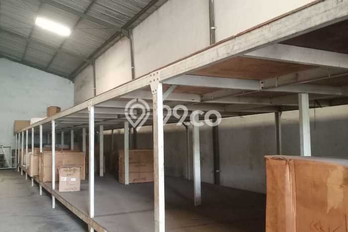 Gudang Komersial Disewakan di Tandes Surabaya Luas 360m2 Gudang Komersial Disewakan di Tandes Surabaya Luas 360m2