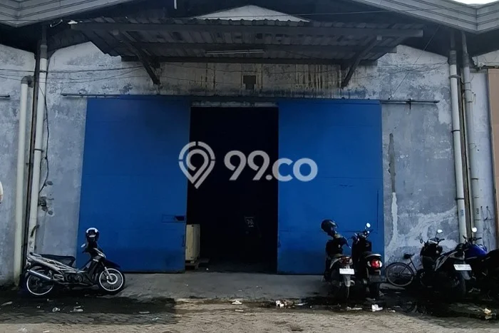 Disewakan Gudang di Kawasan Ramai Margomulyo Luas 390m2 Disewakan Gudang di Kawasan Ramai Margomulyo Luas 390m2