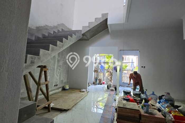 Rumah Eksklusif Dijual LT 126m2 di Kembangan, Jakarta Barat Rumah Eksklusif Dijual LT 126m2 di Kembangan, Jakarta Barat